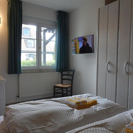 Resi P2 Apartment Prerow Luaran gambar